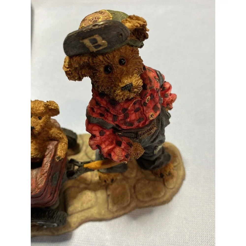 Boyds Bears Collection Huck with Mandy, Zoe and Zack…Rollin’ Along Numbered